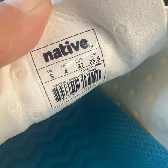 Native Monaco Women’s size 5 white lace up - Picture 9 of 9